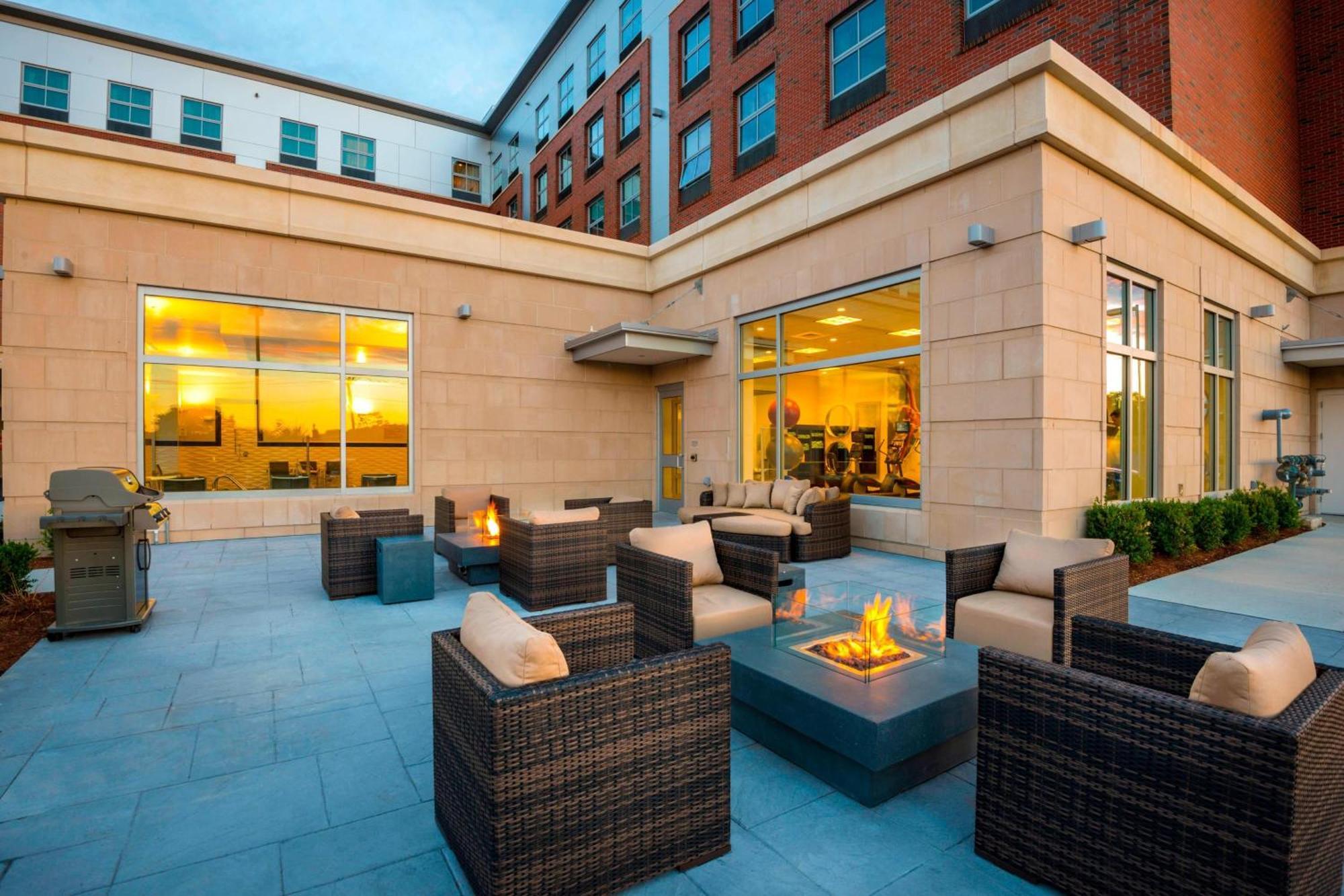 By Marriott Boston 4*