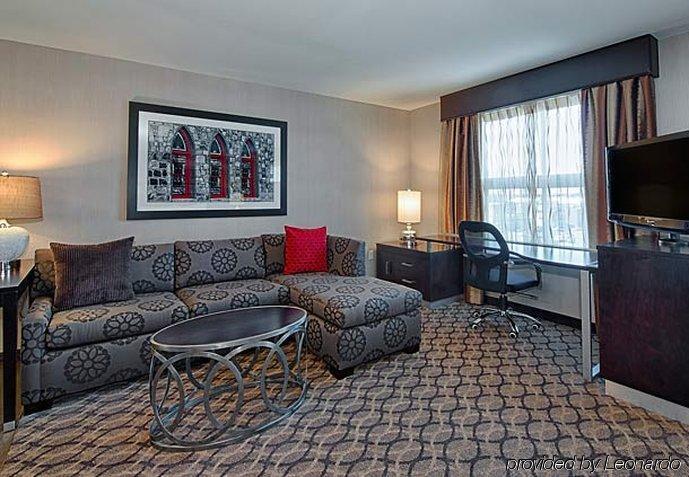 Hotel By Marriott Boston Needham